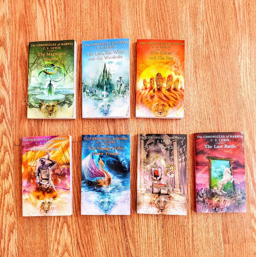 Chronicles of Narnia by C.S. Lewis 7-Book Set